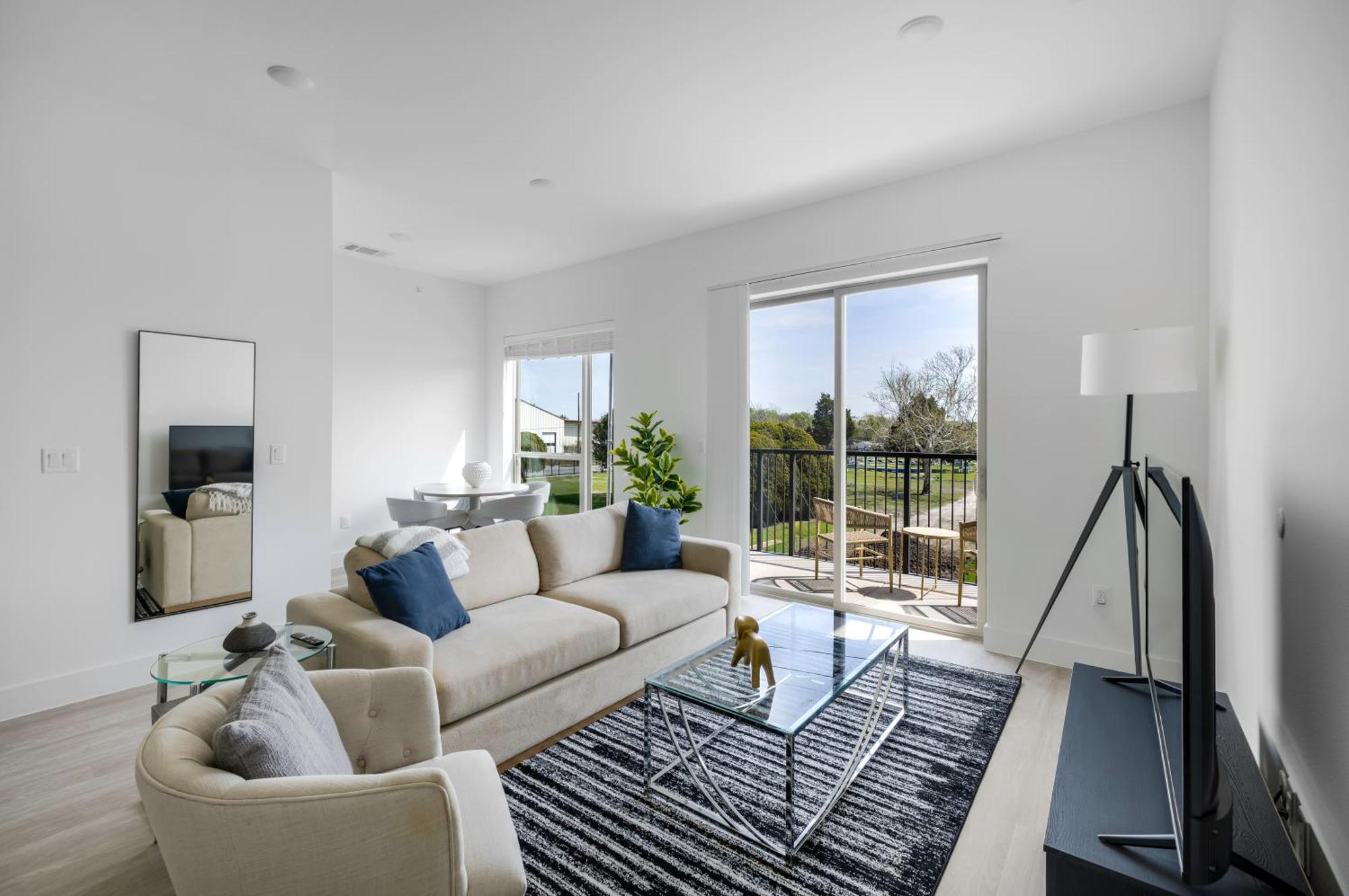 Railyard Apartments By Barsala 덴턴 객실 사진
